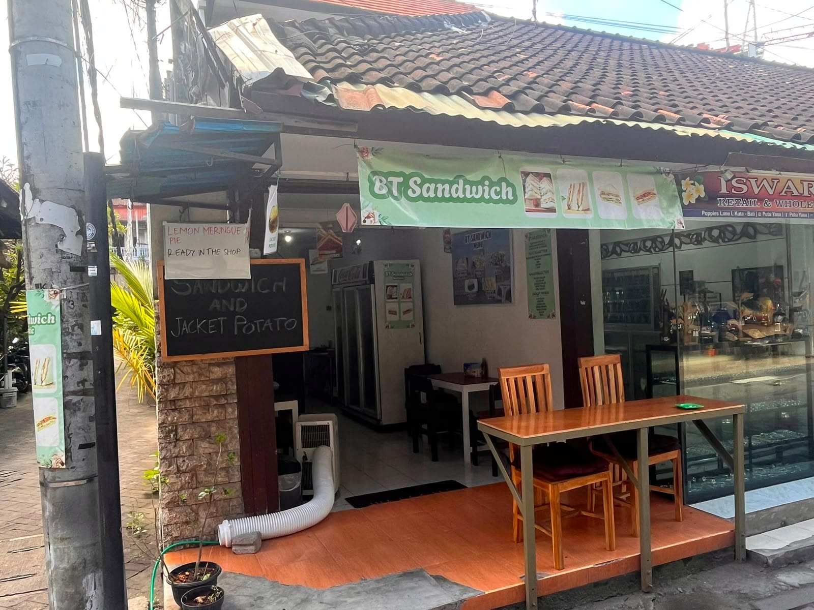 balistic BT Sandwich shopfront on Poppies Lane I, Kuta